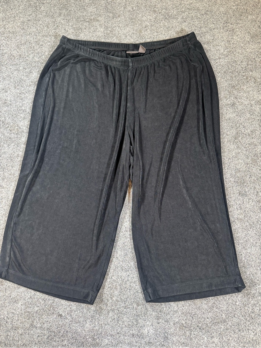 Travelers By Chico 3 Petite Black Wide Leg Gaucho Pants Cropped Capris Lounge